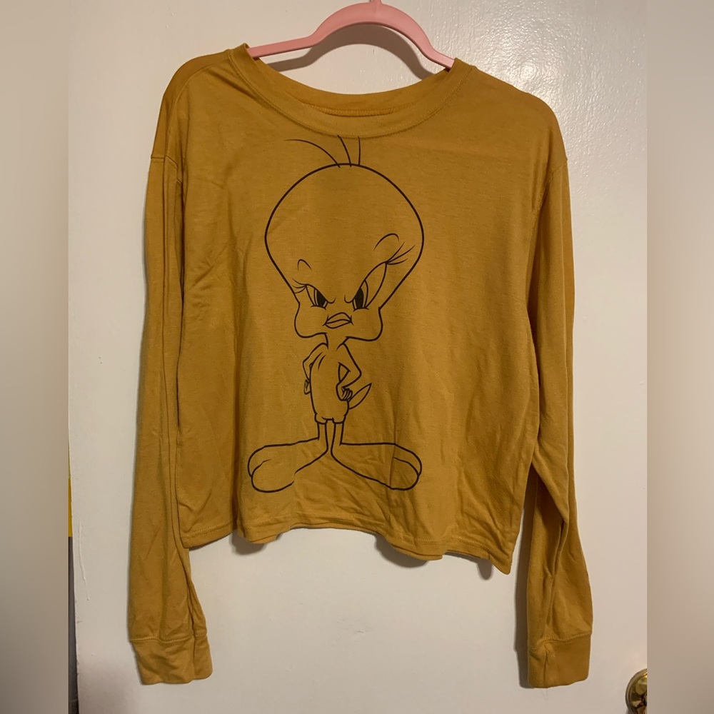 Looney Tunes Tweety long sleeve crop top XL. Good condition